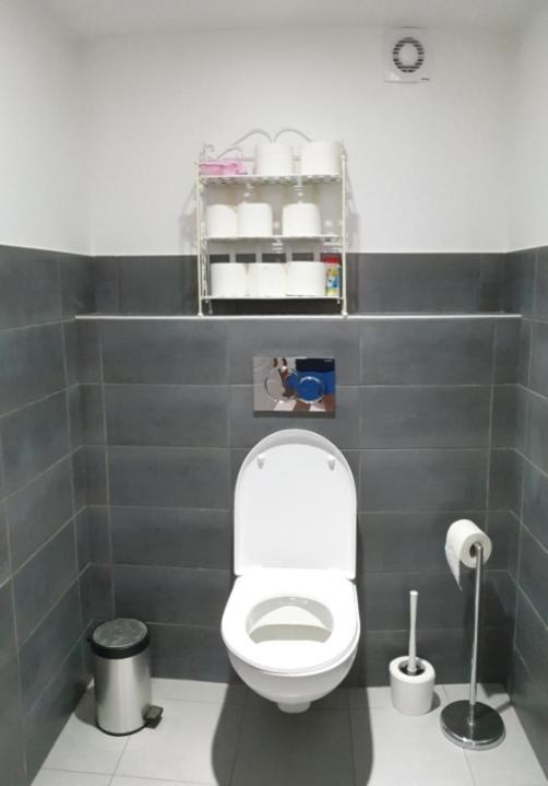 Appartement hyper-centre Epernay avec sauna et parking privé Habitación foto